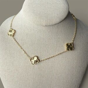 Gold Clover Pendant Necklace